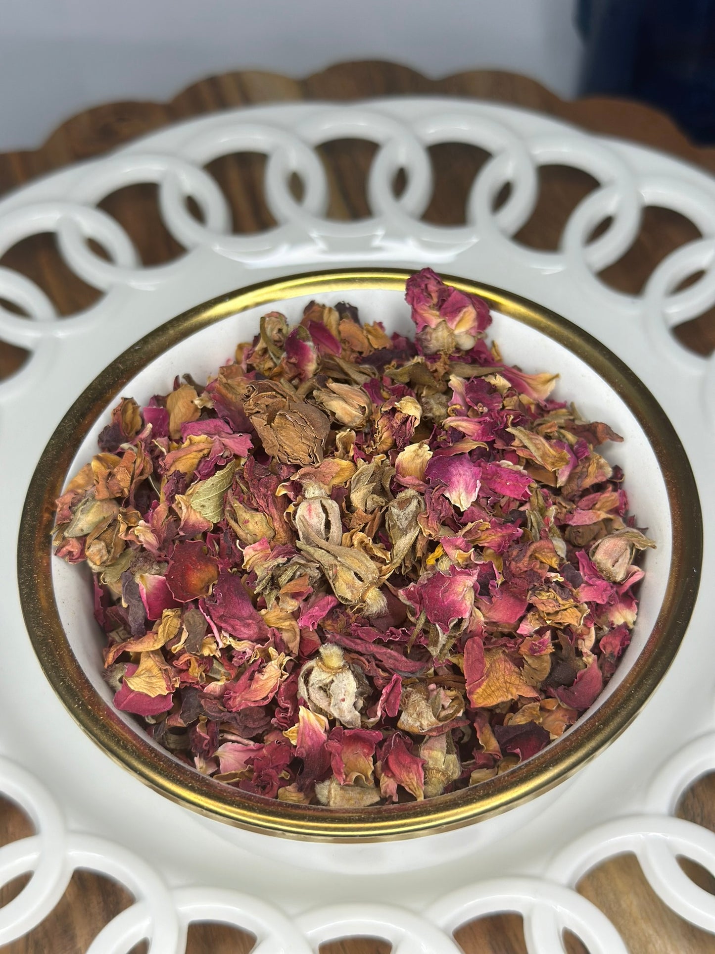 Rose Buds & Petals